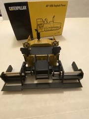 NZG Caterpillar AP-1050 Paver #388 1:50 Launch Edition Asphalt Construction CAT