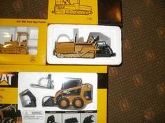 4 cat toy items nib cat d9n cat d5c cat ap-1959 asphalt paver skid steer loar