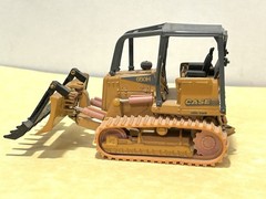 ERTL 1/50 Scale Custom Case 650H Wide Track Angle Dozer w/Root Rake Attachment!