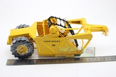 New 1:24 Scale John Deere 840 Diesel with 400 Scraper – Reuhl Model JD840/400