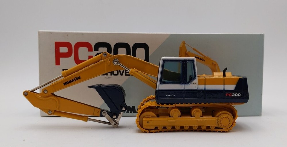 Diapet 1:50 Scale Komatsu PC200 Excavator LN/Box