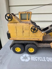 Vintage Nylint Michigan Crane Truck Pressed Steel 17″ Construction Toy USA