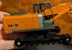Hitachi ZAXIS 200 Tracked Excavator Diecast Metal Model 1:50 Orange Gray