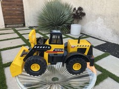 Hasbro Yellow Tonka Front End Loader Excavator 838 Metal Truck Toy 2012