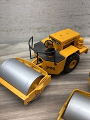 1/50 Scale Ingersoll-Rand SP-60DD Single Drum Compactor (NZG 157)