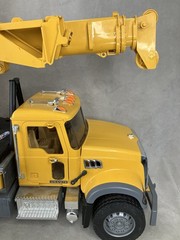 BRUDER 2818 Liebherr Crane Truck – Yellow