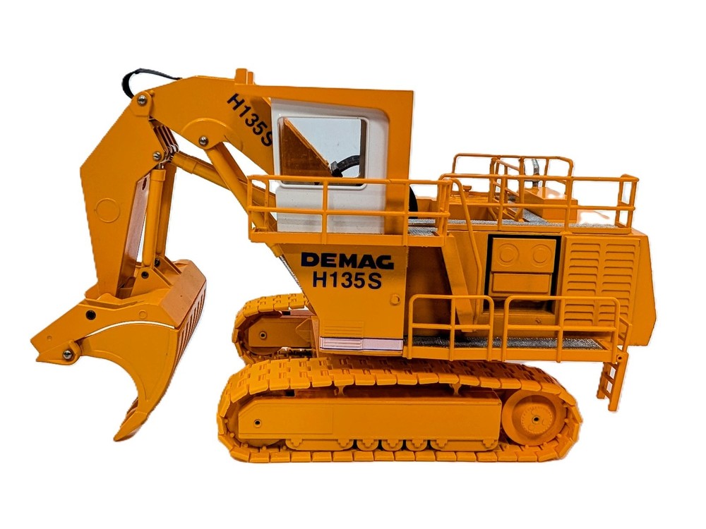 1/50 Demag H135S Mining Front Shovel – Yellow – Conrad Diecast Model #2772