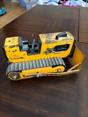 70s Tonka T-6 Vintage tracker Dozer with blade lift control. Pressed steel
