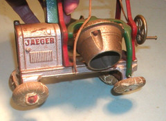 Jaeger Cement Mixer Cast Iron by Kenton damaged Rubber Tires
