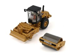 CAT CS56 Roller w/ Attachment 1:87 Scale Model – Diecast Masters 84662CS