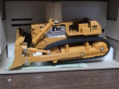Komatsu D355A Dozer with Ripper – Diapet 1:50 Scale