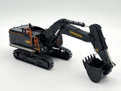 Volvo EC950F excavator black WSI truck models construction vehicle 1:50 scale