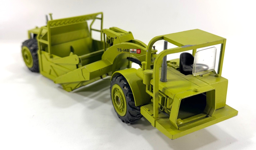 Vintage Conrad GM Terex Scraper TS-14B DieCast 1:40 Scale – Made in Germany