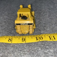 Norscot CAT D6H Track-Type Tractor Dozer 1:64 Die Cast Caterpillar Model