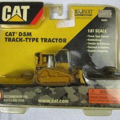 Norscot CAT D5M Track-Type Tractor 1:87 Scale Die-Cast Metal Model 55401 New