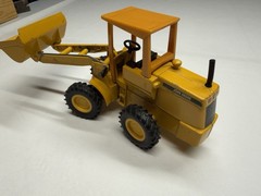 ERTL John Deere Front End Loader Diecast 1:16 #503-701P Made In USA