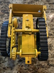 Vintage Ertl Model Toy D6 Caterpillar Metal Bulldozer w/original treads