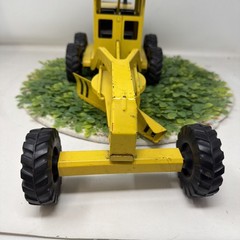 Vintage 1960s Tonka Yellow Road Grader Rolled Pressed Steel 17″