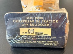 Vintage Caterpillar D6 Tractor with Bulldozer ERTL Scale Model New in Bubble Box
