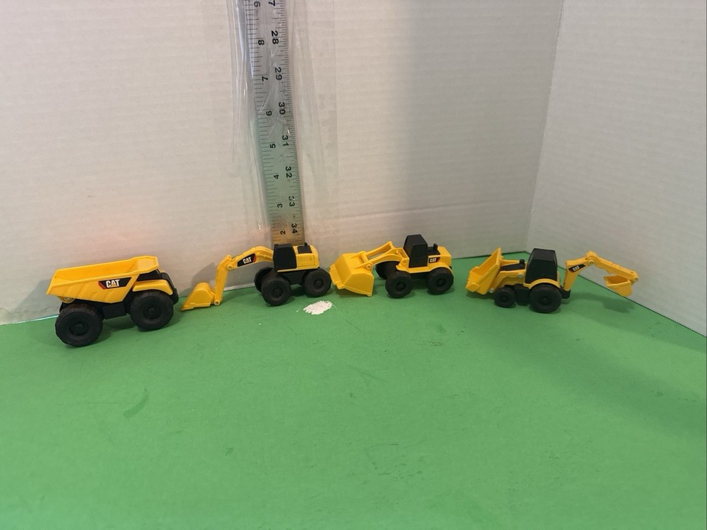 CAT Construction Vehicle Toy Lot – Dump Truck, Bulldozer, Excavator & Loader