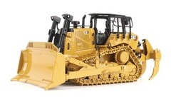 Diecast Masters 85757 Cat D8 Standard Configuration 1/50 Scale Diecast Model