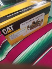 Caterpillar D11R Track Type Tractor 1:50 Scale NIB 1999 Model 55025 Collectible