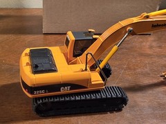 NZG Caterpillar Diecast Cat 325C L Excavator Kokosing 1:50 Scale Model #515