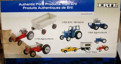1/32 Ertl Die Cast Farm Toy, Ford FW-60, Articulated Farm Tractor w Duals Wheels