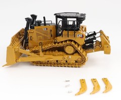 DIECAST MASTERS – Toro CATERPILLAR D8 – 1/50 – DCM85757