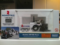 Norscot Roadtec RP190 Paver 1:50 Scale White Very Good Factory Sealed Box