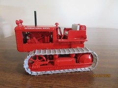 INTERNATIONAL TD-14A DIESEL DIECAST CRAWLER, NTTC SHOW 2002