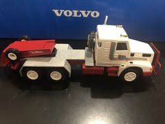 Conrad #3912 Volvo NL12 Intercooler Tractor Lowboy Trailer 1:50 – Diecast Boxed