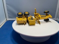 Ertl 1848 Caterpillar 12G motor diecast toy Grader, 1:64, cast iron contruction.