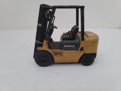 1:25 Diecast Caterpiller Lift Truck, Missing forks, Parts Only