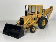 Ertl Ford 555A Backhoe Loader 1/32 Scale Diecast