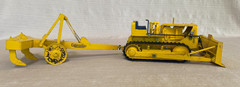 1950s Reuhl D7 Caterpillar Diesel Toy & Towed Ripper 1/24 Scale