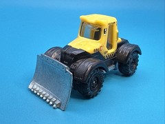 2005 Matchbox Yellow Snow Tractor «Plowverizer»