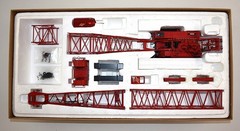 Manitowoc 4100W VICON Equip LIFTCRANE Diecast Red Model Vehicle 1:50 Scale Model