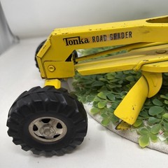 Vintage 1960s Tonka Yellow Road Grader Rolled Pressed Steel 17″