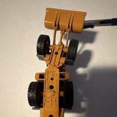 CASE Diecast Wheel Loader Construction Vehicle Model, Yellow/Gray/Black 1:50