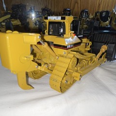Caterpillar D11R CD Carrydozer Track-Type Dozer Diecast 1:50 Yellow Black
