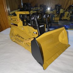 Caterpillar D11R CD Carrydozer Track-Type Dozer Diecast 1:50 Yellow Black