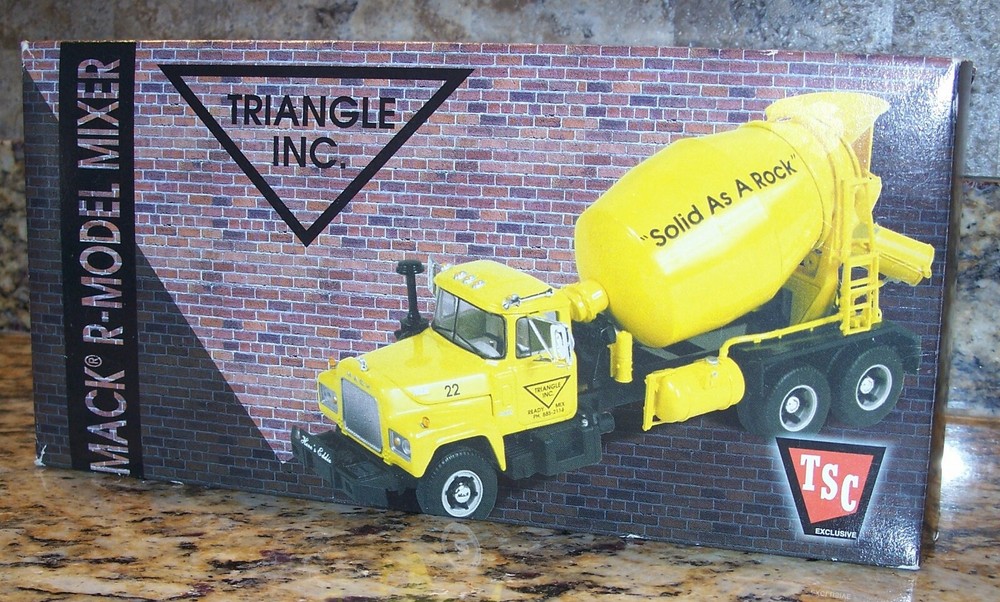 First Gear Mack R Cement Mixer Diecast Model Truck 1:34, Triangle Inc. TSC NIB