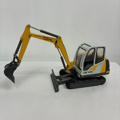 Gehl GE 602 Compact Excavator Diecast Model Yellow Grey Construction Toy