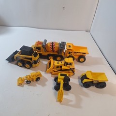 Plastic And Die Cast Dump Truck 6 Cat Construction Model Toys Loaders Etc