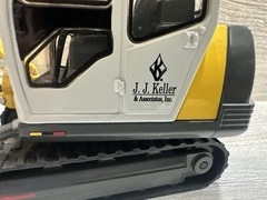 Gehl/J.J. Keller GE 602 Compact Excavator By DCP 1/25th Scale *Details*