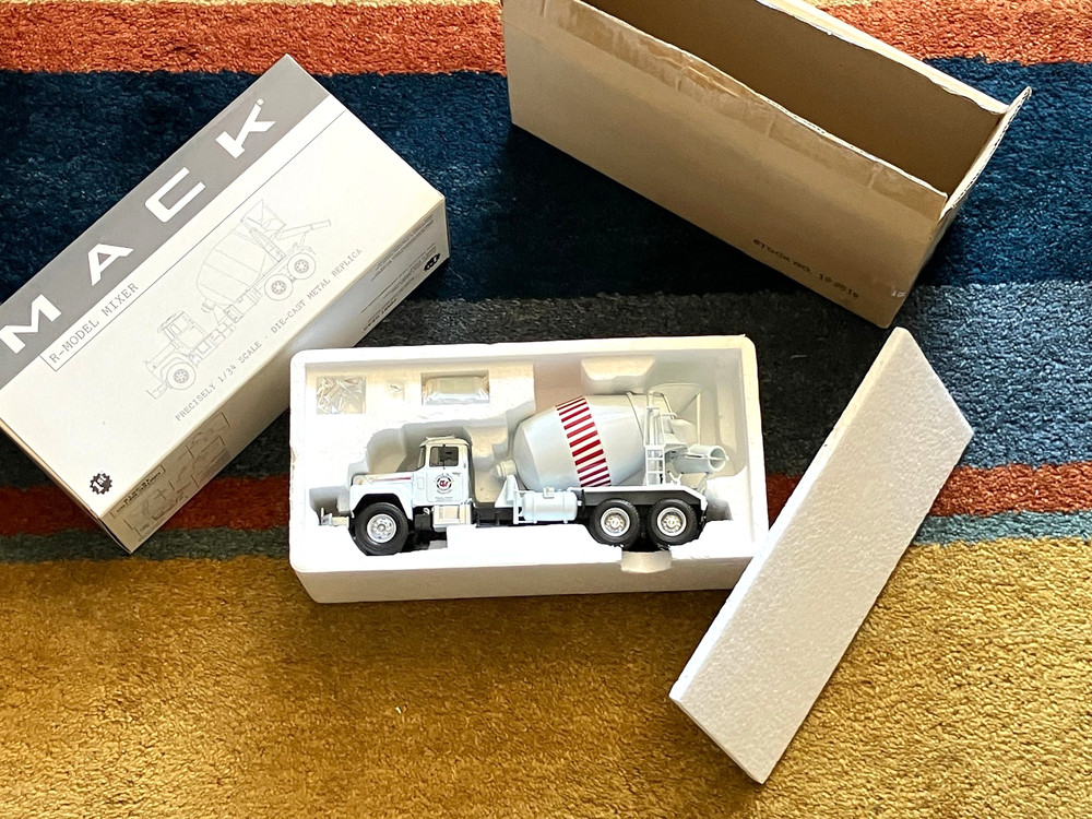 New (Old Stock) First Gear MACK R-Model MIXER 1:34 Scale Die-Cast Metal Replica