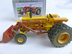 1:64 SpecCast ​CUST 1958 Toy Tractor Times MM G 750 Loader Duals Diecast Model