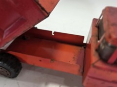 Marx Pressed Steel Metal Dump Truck 1950s 1960s ( FOR PARTS OR RESTORATION)