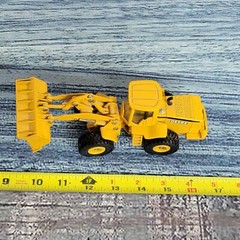 Vtg Ertl Diecast John Deere 744H Wheel Loader 1/50 scale 1998 Toy farm yellow